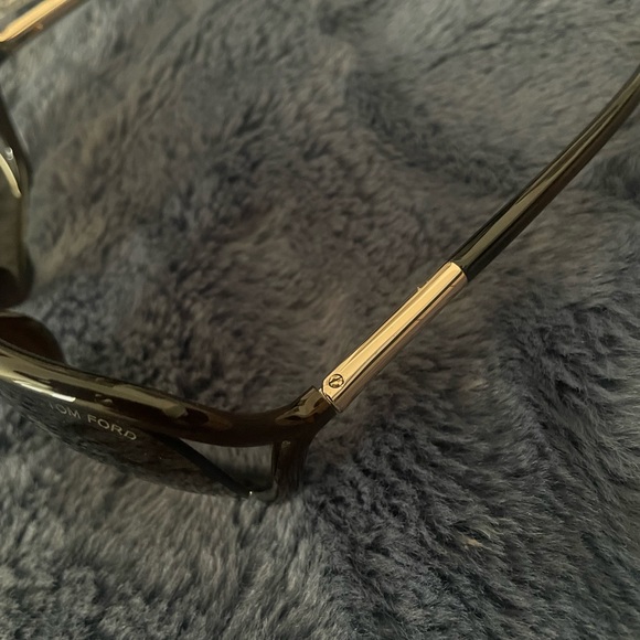 TomFord  classic sunglasses - Picture 2 of 5